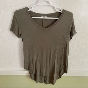 🦋4/$20 SALE - Oversized Army Green V Neck